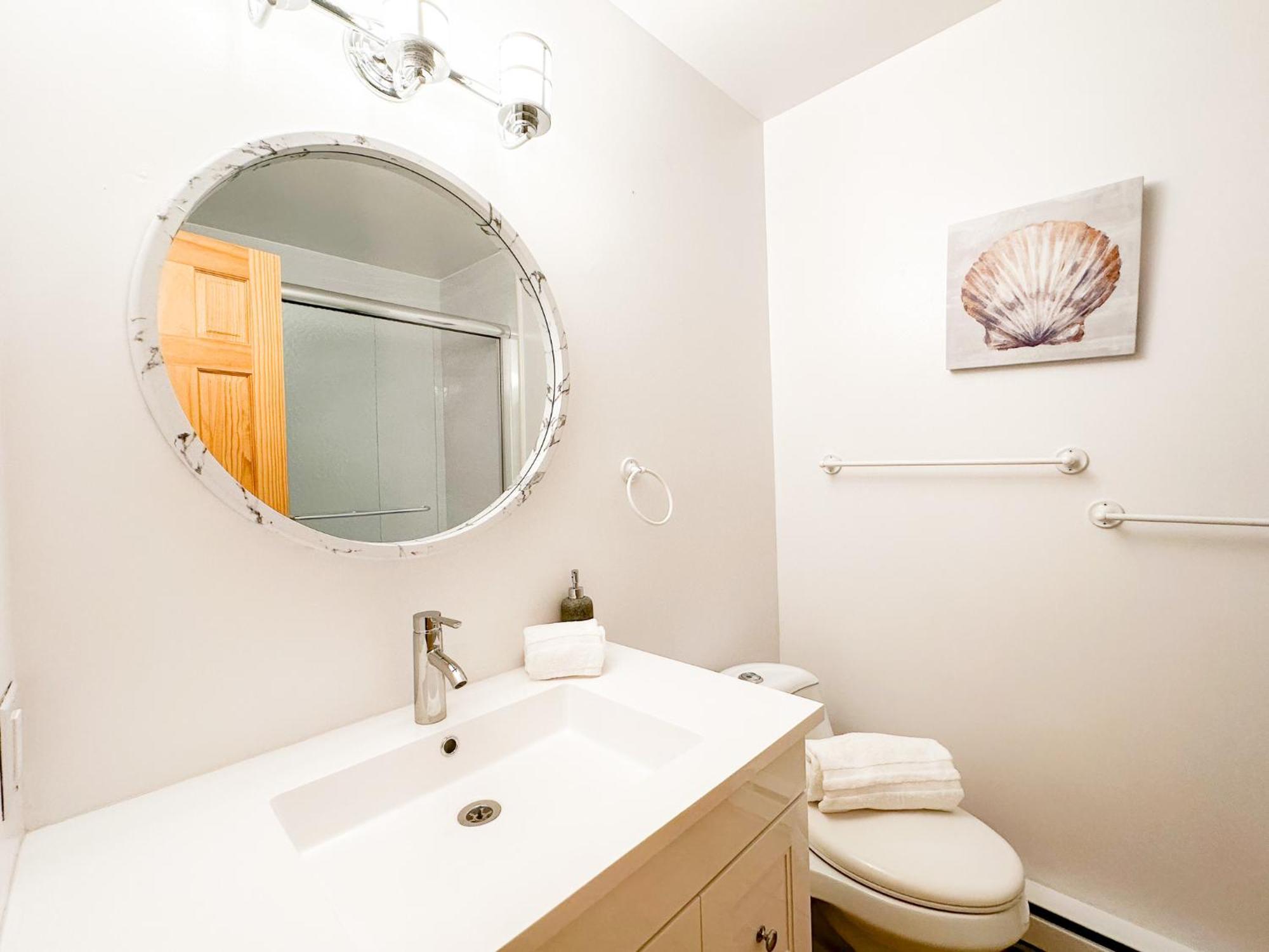 Appartamento The Alpine Nest - 3 Beds - 4 Guests - Free Parking - Pool Mont-Tremblant Esterno foto