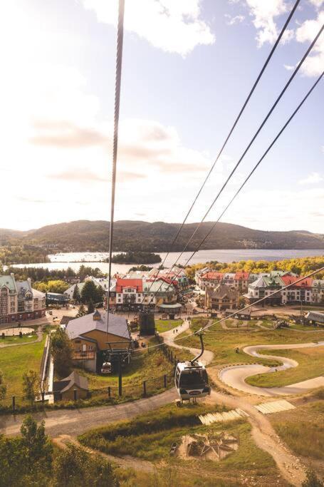 Appartamento The Alpine Nest - 3 Beds - 4 Guests - Free Parking - Pool Mont-Tremblant Esterno foto